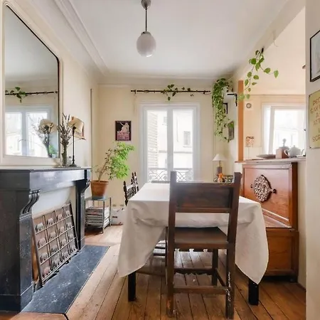 Montmartre Duplex Avec Balcon Apartman
